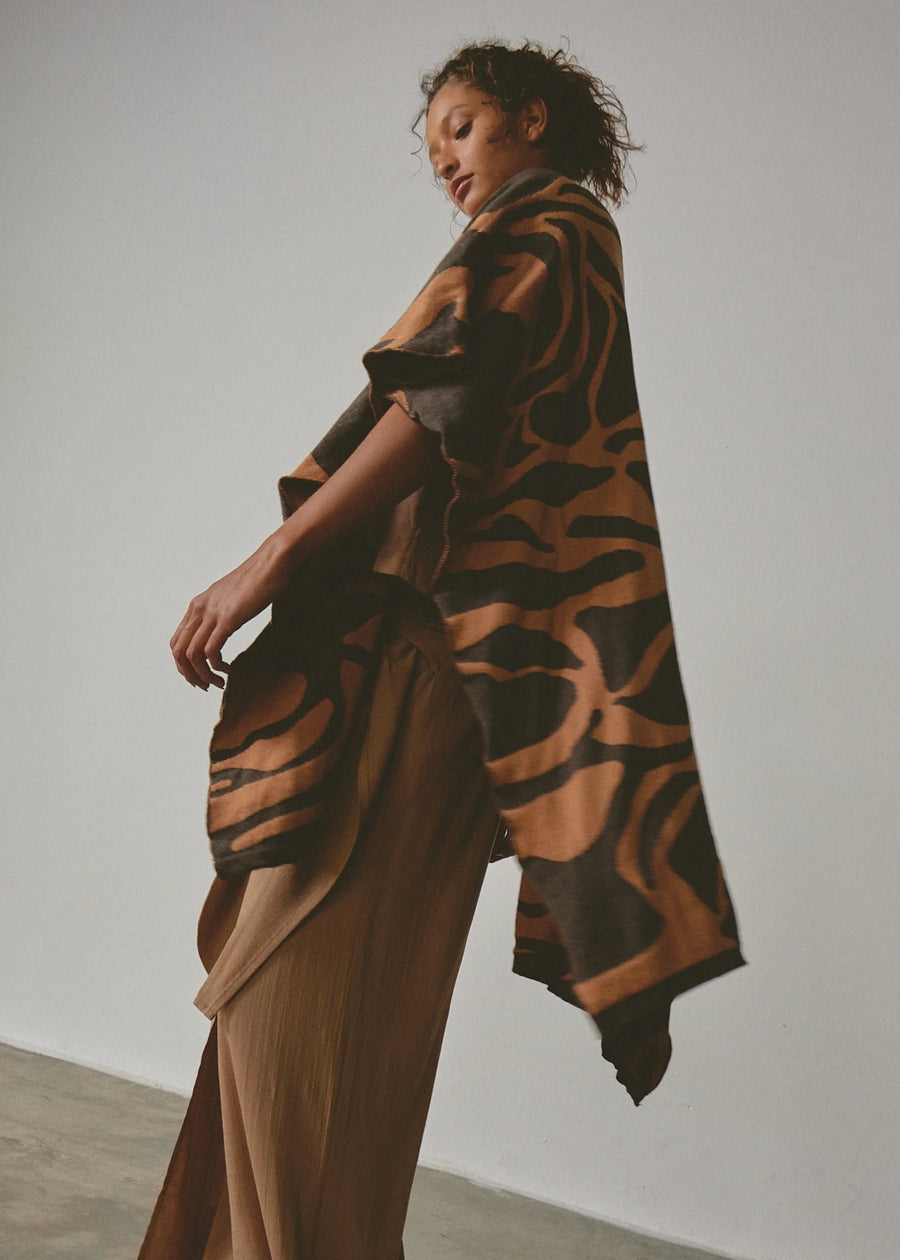 Capa doble faz Raíz Etérea