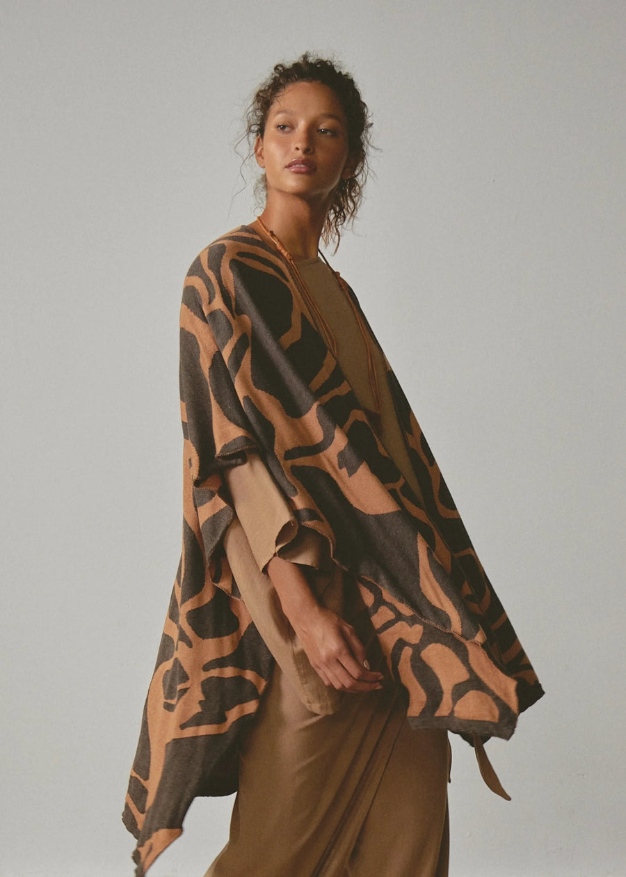 Capa doble faz Raíz Etérea