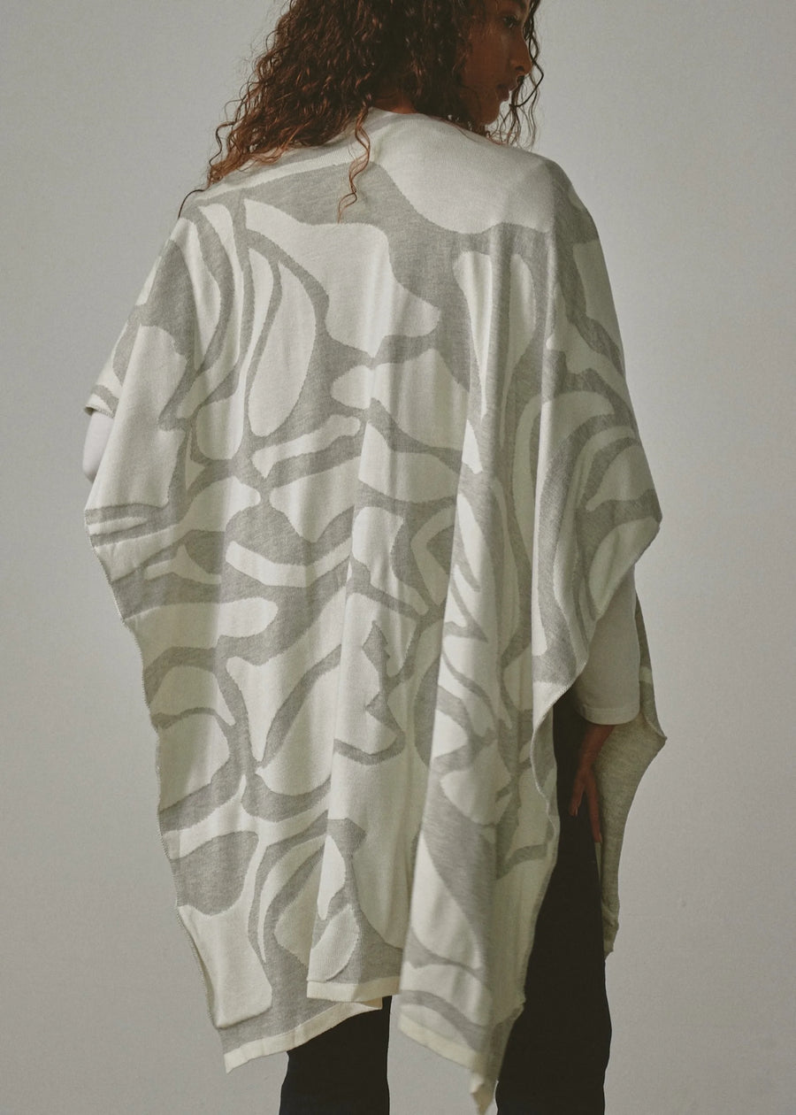 Capa doble faz Raíz Etérea