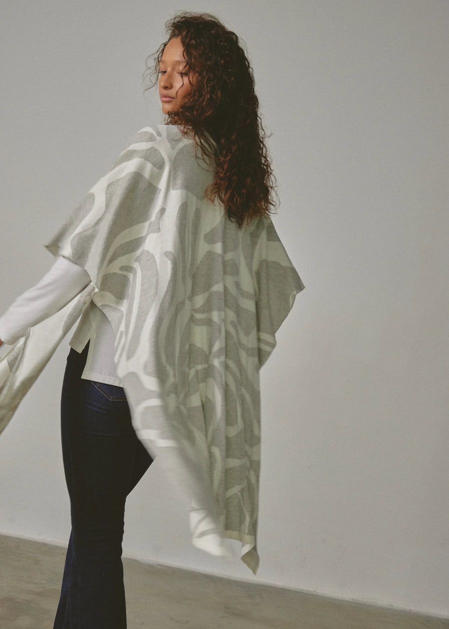 Capa doble faz Raíz Etérea